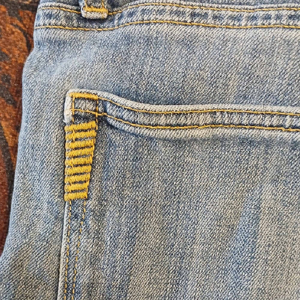🧡Paige Gently Worn, Size 27, Paige Women's Blue Denim Shorts - Picture 4 of 8